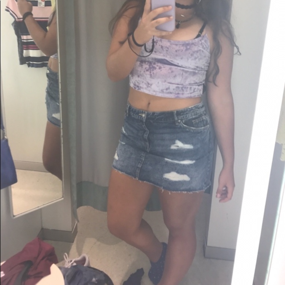 Divided ripped jean skirt